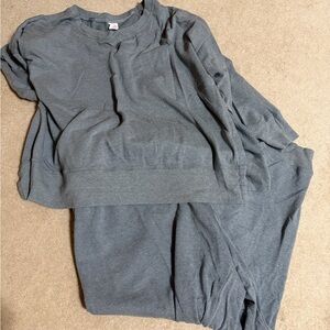 Secret Treasures Charcoal Gray Top
